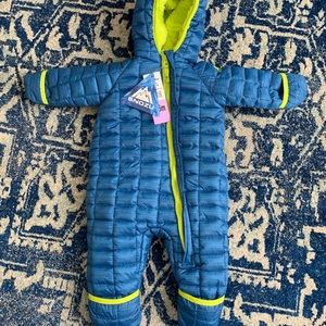 NWT Snowzu baby suit 3-6 month